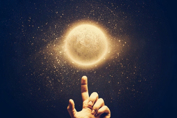 Homme taevas kõrguv Veevalaja märgi täiskuu toob kaasa rahutu ja ootamatusi täis aja