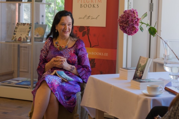 GALERII: Lastekirjanik Astrid Hiisjärv esitles põnevat ja müstilist raamatut “Vaimar”