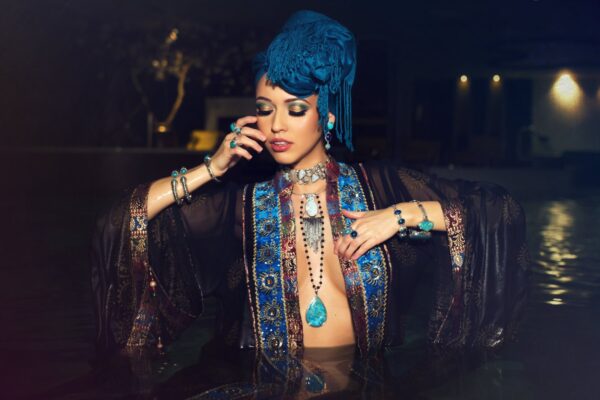 Kirglikud kristallid: too oma ellu armastus, sensuaalsus ja romantika