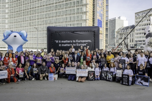 Loomakaitsjad üle Euroopa kutsuvad Euroopa Komisjoni presidenti üles toetama demokraatiat