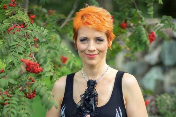 Lea Dali Lion jagab väepäeval isiklikel kogemustel baseeruvat õpetust energeetilisest maailmast