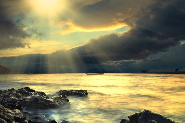 Ainus viis oma elu tõeliselt muuta, on armastuse valgusega iseenda sisemaailma valgustada