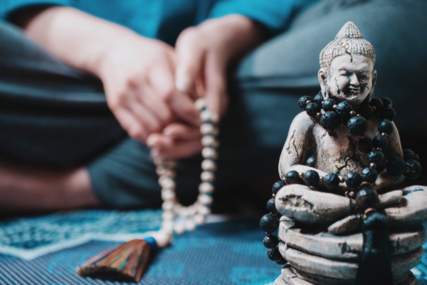 Mantrate vägi, I osa: tervendusvõime, meelevabastus- ja kaitse