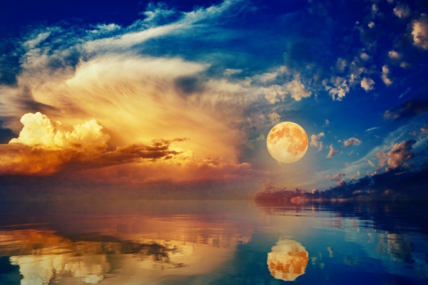 Seekordne täiskuu on aasta võimsaim ja tähtsaim superkuu, mida saadab kaunis akvariidide tähesadu