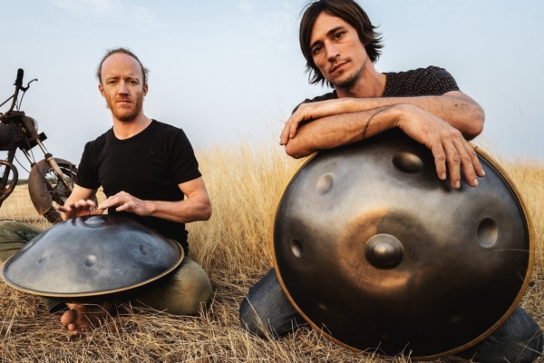 Hang Massive võlub ainulaadsest käsitrummist välja imelisi ulmelise kõlaga meloodiaid