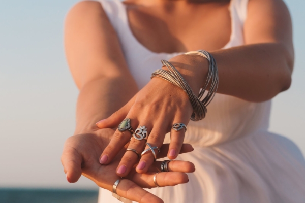 Missuguses sõrmes peab sõrmuseid kandma?