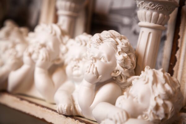 Igaüks meist võib inglitega suhelda