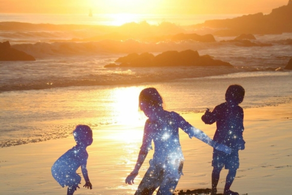 Eesti erilised lapsed II: võlurvennad Vaba Kui Pilv ja Tähesäde käivad kosmilistes komandeeringutes