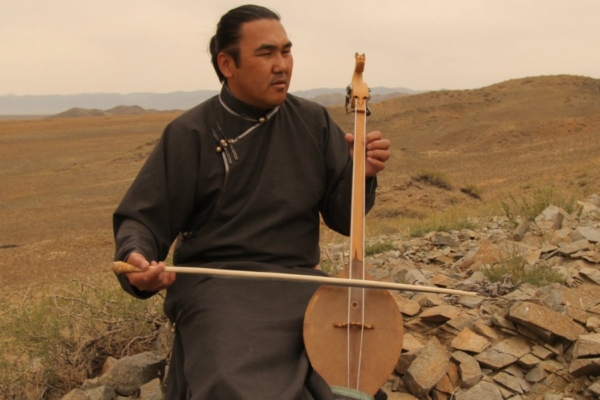 Tuva kurgulaulja Radik Tyulyush: kurgulaul on salajane kunst, mis annab vabaduse ja lendamise tunde