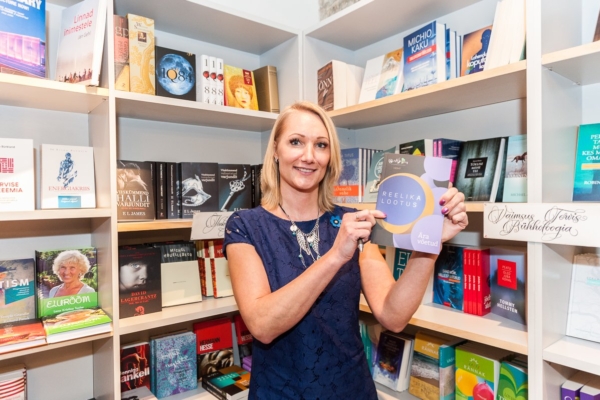 Kirjanduskonkursi BestSeller võitja Reelika Lootus: hullumeelselt lahedal lapsepõlvel on oma osa minu romaanide sünniloos