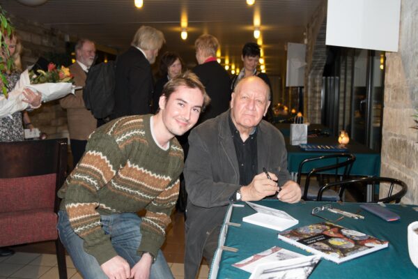 GALERII: Fred Jüssi esitles oma juubelipäeval kahte uut raamatut