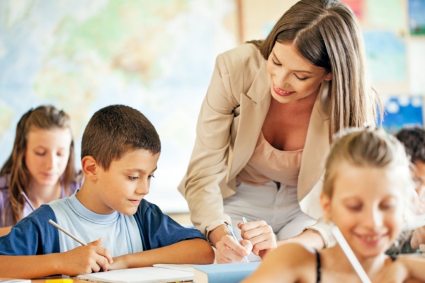 Täna on õpetajate päev: hea õpetaja mõistab, et iga laps on omamoodi hing