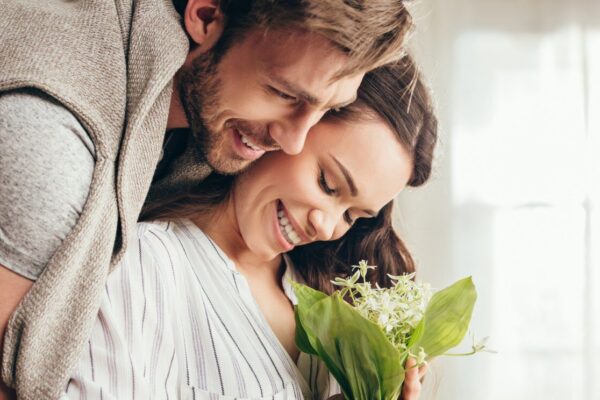 Nälgiva südame tervendamine: alles siis, kui oleme otsustanud, et väärime armastust, saab tõeline armastus meie ellu tulla