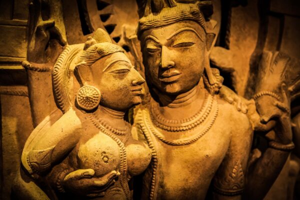 Tantrateraapia – kas õnneliku lõpuga massaaž?