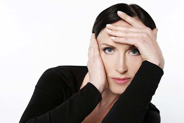 Siiri Sisask esitleb esmaspäeval oma luulekogu, maalinäitust ja uut albumit