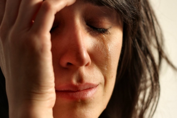 Sünnitusjärgne depressioon: mida teha, kui masendus ja pisaratevoog ei tahagi lõppeda?