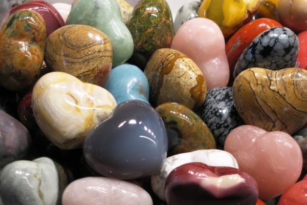 Tervendavad kristallid II: leia endale sobiv poolvääriskivi, mis kaitseb negatiivse energia eest ja turgutab tervist