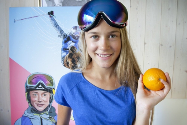 Kelly Sildaru, Kadri Keiu Ilves ja teised jagavad oma lemmikretsepte ahviägedas kokaraamatus lastele!