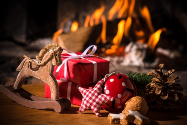 JÕULUMAAGIA: kombed ja traditsioonid, mida tuleb jõululaupäeval täita, et kindlustada endale õnn, tervis ja rikkus!
