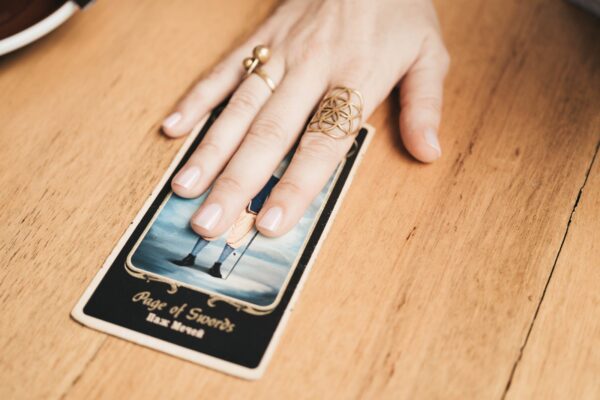 NÄDALA TAROSKOOP | Leia endas soov ja jõud kohaneda muutuvate oludega