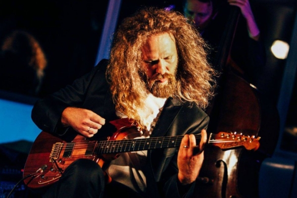 Oleg Pissarenko vabadusest ja orjusest: Kas sa oled pärismaalane või libamaalane, kes laseb libareaalsusel end purki suruda?