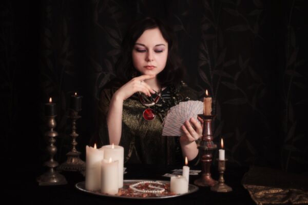 NÄDALA TAROSKOOP | Eemaldumine oma tavaümbrusest toob uue hingamise ja mõtete selginemise