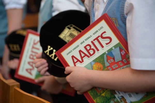 Oxfordi professor: laste koolipäev peaks algama kell 10 ja tudengite oma kell 11