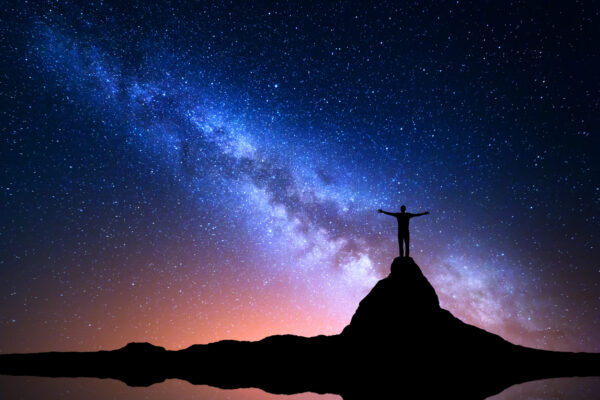 11.11.2025 on numeroloogiliselt ja energeetiliselt erakordselt võimas päev — portaal, mis sümboliseerib ärkamist, selgust ja vaimset taassündi